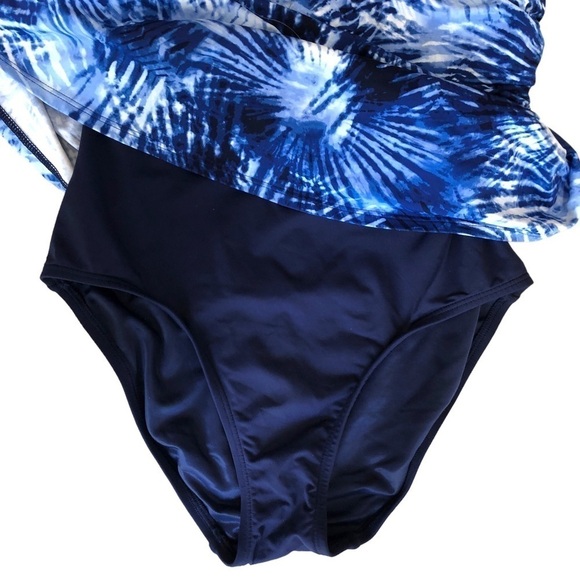 NEW - LANDS’ END Blue & White Crossover V-Neck One Piece Tank Swim Dress Size 6 - Picture 4 of 8